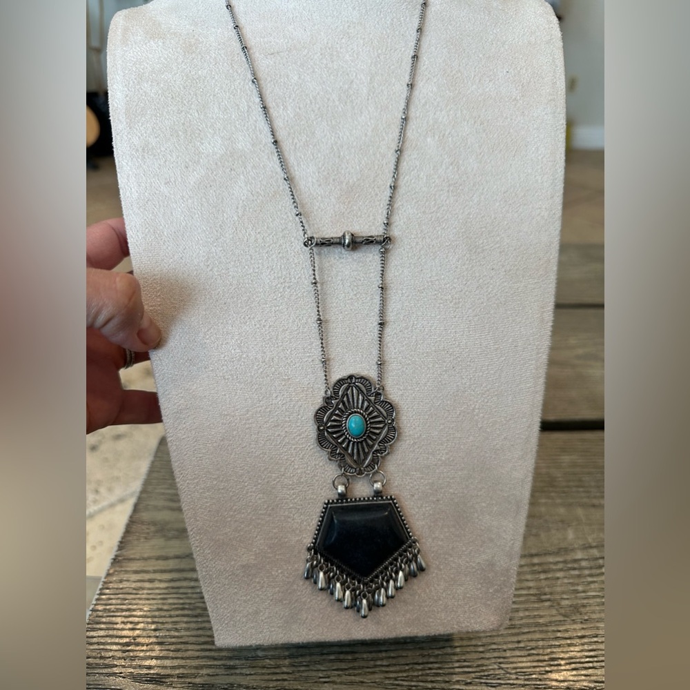 Silver tone long necklace 26” long plus 6” drop